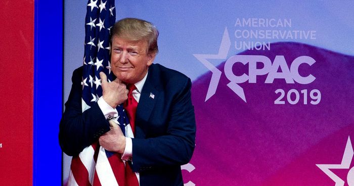 Jälleen käänne USA:n presidentinvaaleissa - Trump nyt suosikki